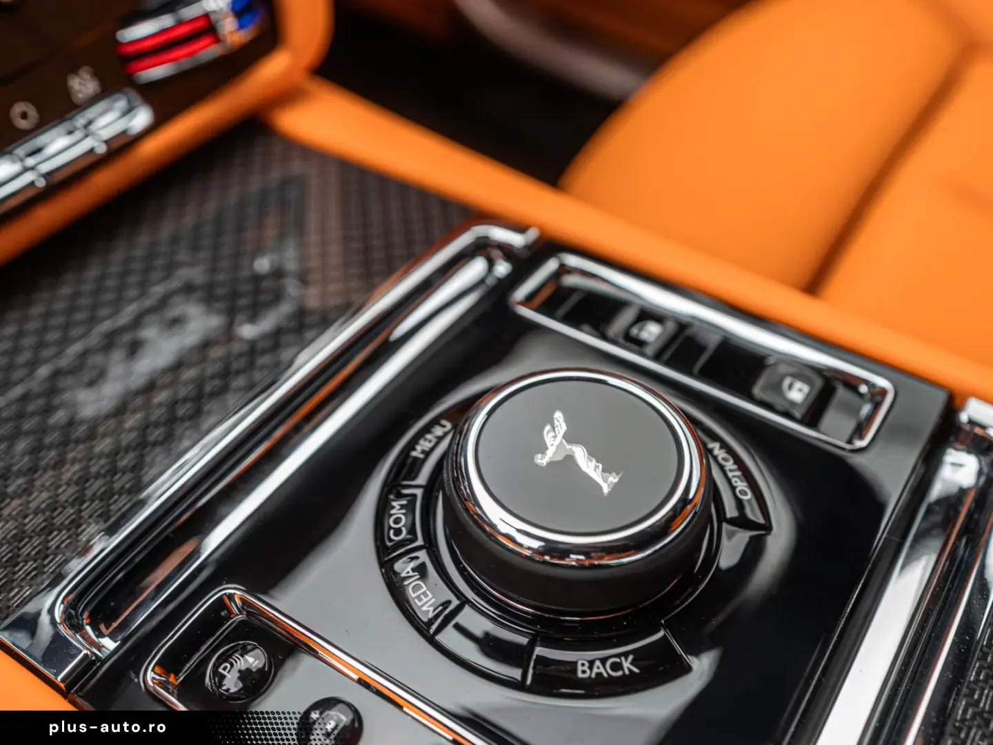 Rolls Royce Ghost Black Badge Mandarin