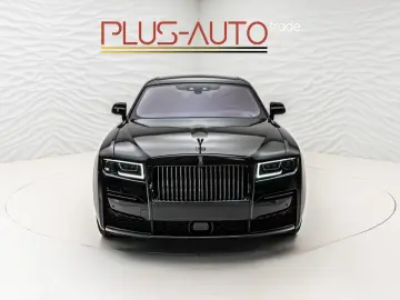 Rolls Royce Ghost Black Badge Mandarin