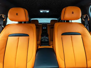 Rolls Royce Ghost Black Badge Mandarin