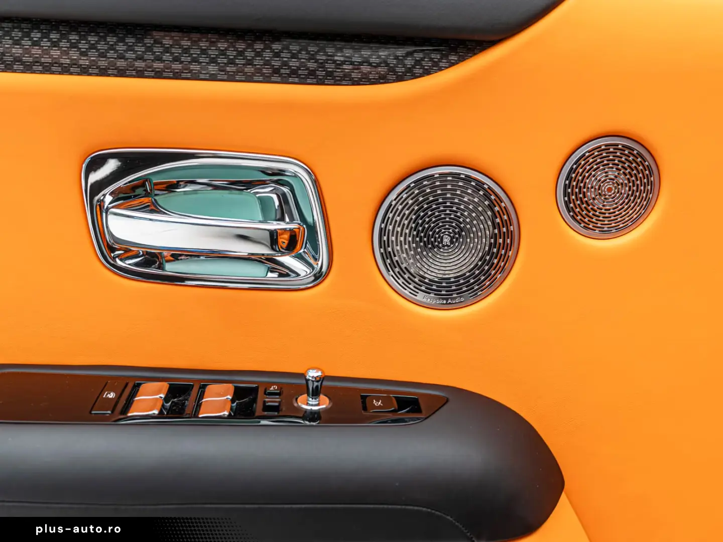 Rolls Royce Ghost Black Badge Mandarin