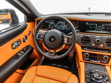 Rolls Royce Ghost Black Badge Mandarin