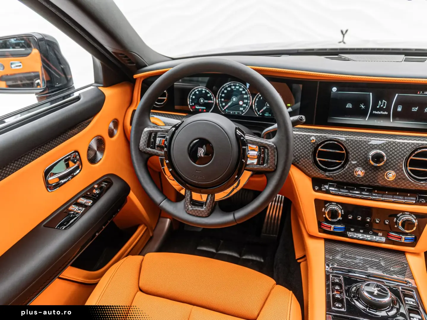 Rolls Royce Ghost Black Badge Mandarin