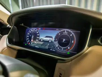 Range Rover Sport D250 HSE Pano Matrix Soft-Cl Air Susp.