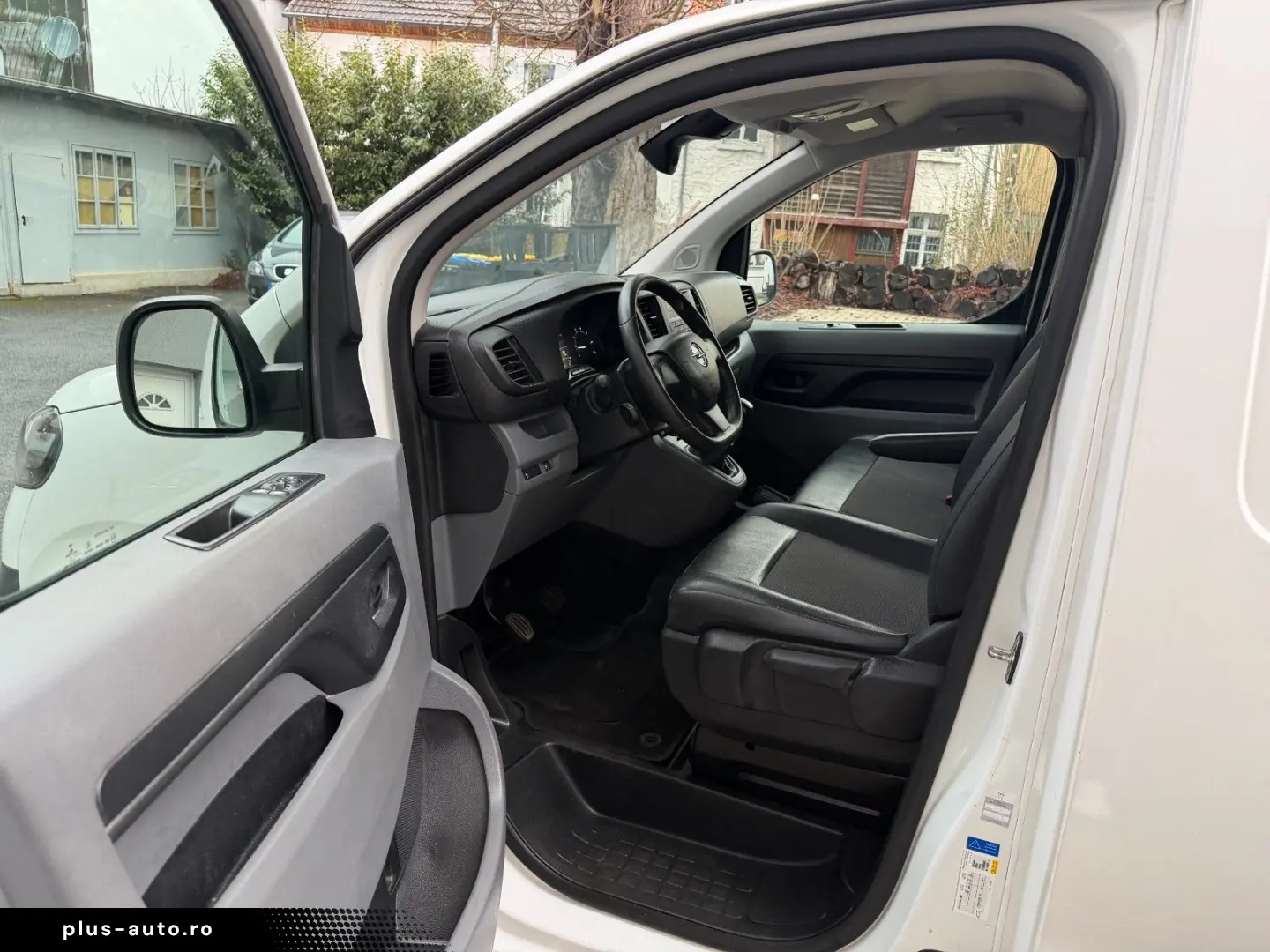 OPEL Vivaro Kasten Edition L3 Klima Tempomat DAB AHK