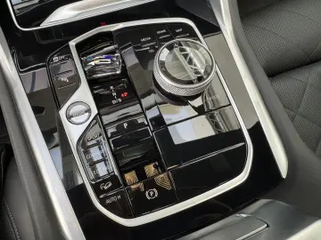 BMW X6 xDrive40d M Sport Pro 22Zoll AHK Massage ACC