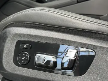 BMW X6 xDrive40d M Sport Pro 22Zoll AHK Massage ACC