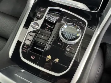 BMW X6 xDrive40d M Sport Pro 22Zoll AHK Massage ACC