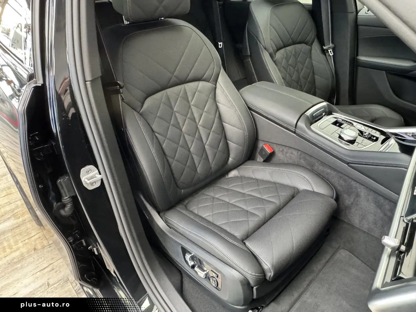 BMW X6 xDrive40d M Sport Pro 22Zoll AHK Massage ACC