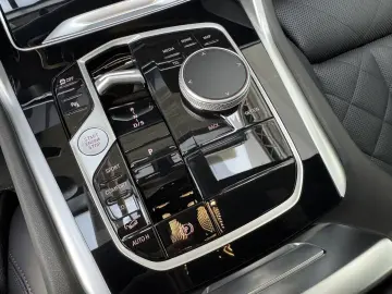 BMW X6 xDrive30d M Sport Pro 22Zoll AHK Pano ACC