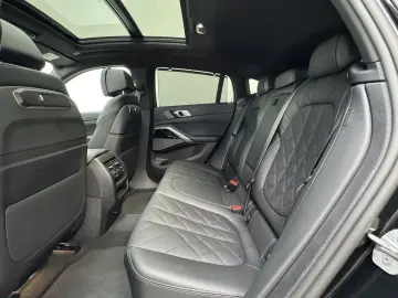 BMW X6 xDrive30d M Sport Pro 22Zoll AHK Pano ACC