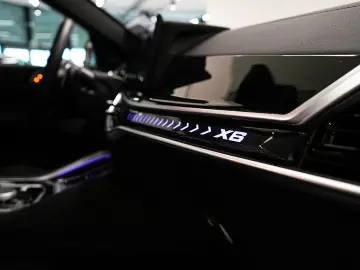 BMW X6 30d M-PAKET HUD SOFT MASAG MEMO 3D LASER H&K
