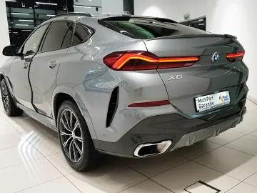 BMW X6 30d M-PAKET HUD SOFT MASAG MEMO 3D LASER H&K