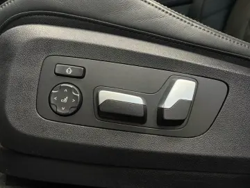 BMW X6 xDrive40d M Sport Pro DA PA Prof Pano H K 22