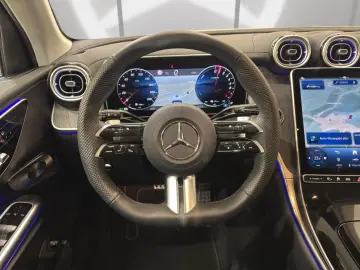 MERCEDES-BENZ GLC 300 e 4M AMG LINE ADVANCED PLUS AH&hellip;