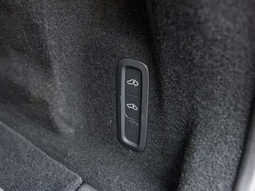 Volvo XC90 T8 AWD Ultimate Bright - 4C Suspension Masaj