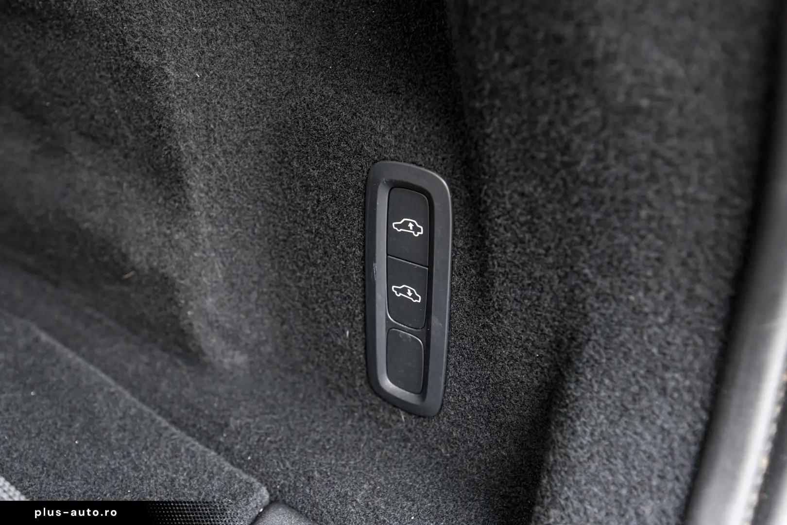 Volvo XC90 T8 AWD Ultimate Bright - 4C Suspension Masaj