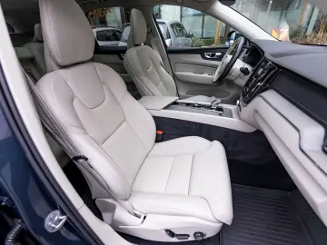 Volvo XC90 T8 AWD Ultimate Bright - 4C Suspension Masaj