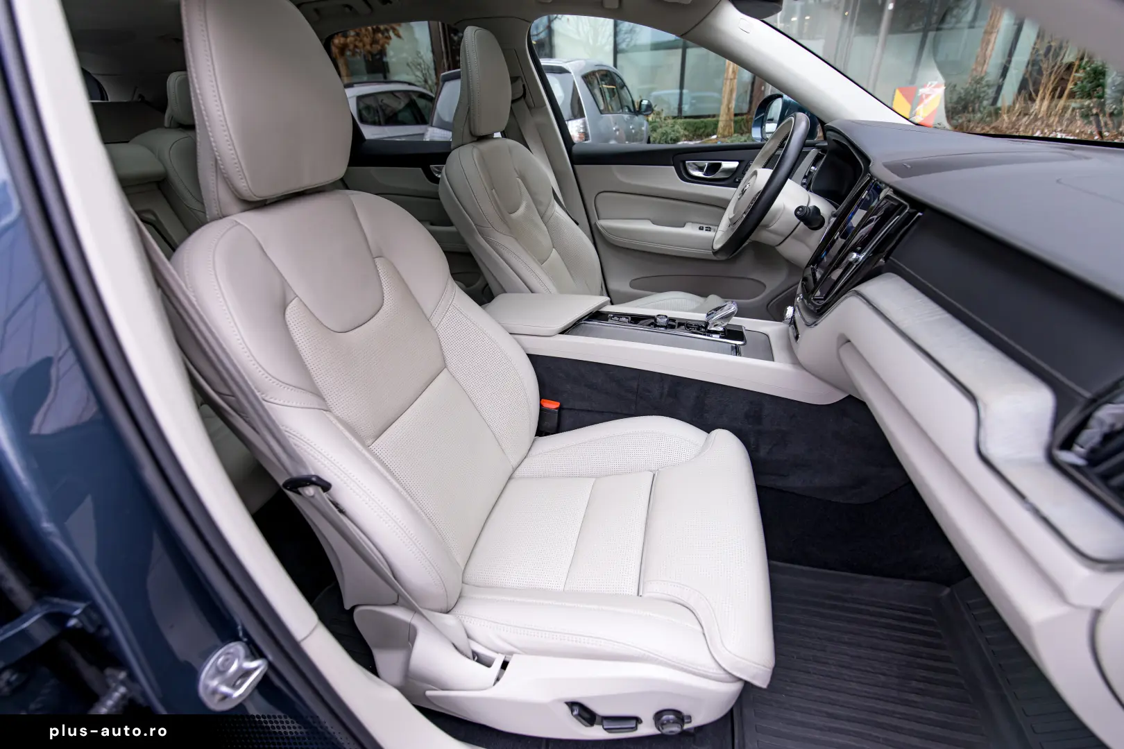 Volvo XC90 T8 AWD Ultimate Bright - 4C Suspension Masaj