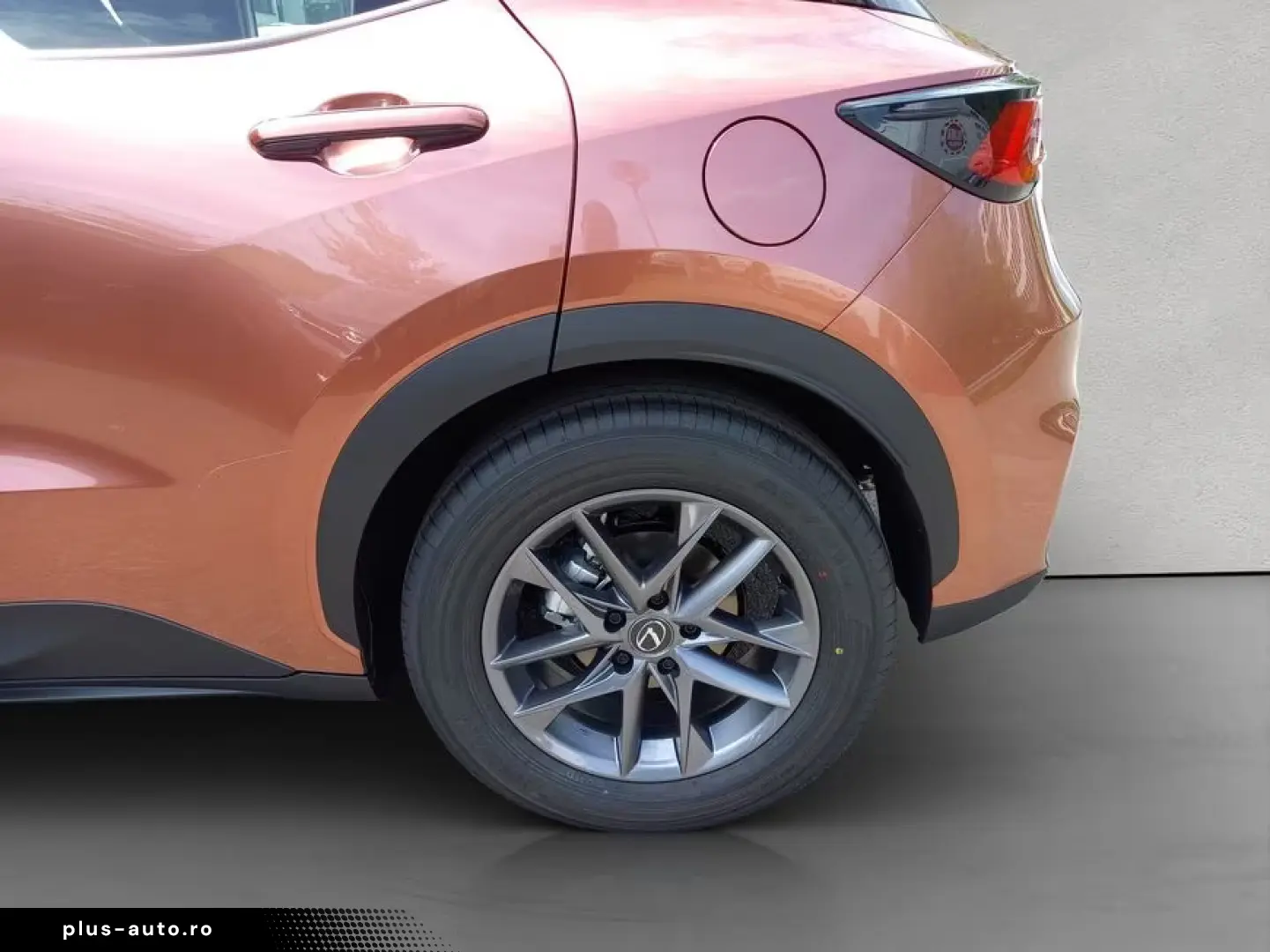 Lexus LBX  Komfort-Paket Kamera Totwinkel-Assistent LE