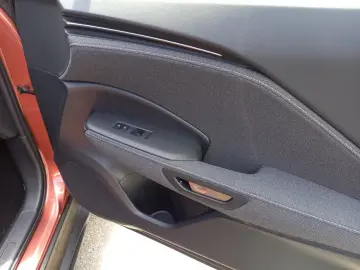 Lexus LBX  Komfort-Paket Kamera Totwinkel-Assistent LE