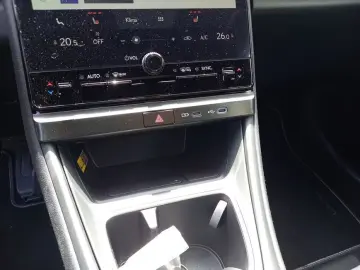 Lexus LBX  Komfort-Paket Kamera Totwinkel-Assistent LE