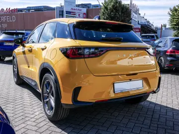 Lexus LBX Base NAVI LED SCHEINWERFER