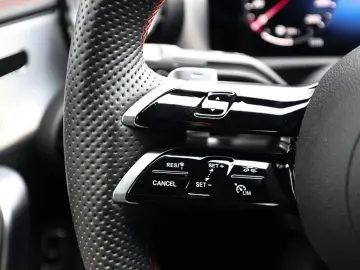 Mercedes-Benz CLA250 e Coupé AMG SportPremium LED Pano HUD