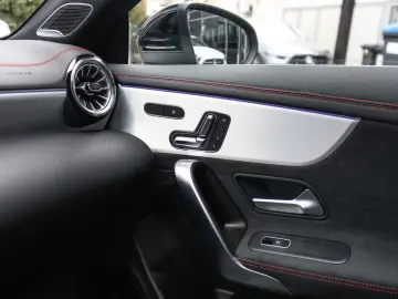 Mercedes-Benz CLA250 e Coupé AMG SportPremium LED Pano HUD