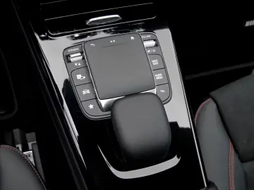 Mercedes-Benz CLA 250 Coupé AMG MBEAMLED NIGHT PANO MEMORY