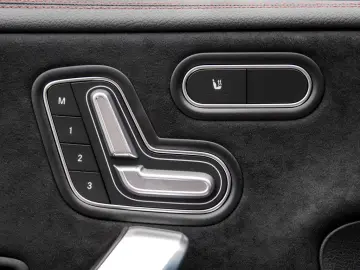 Mercedes-Benz CLA 250 Coupé AMG MBEAMLED NIGHT PANO MEMORY