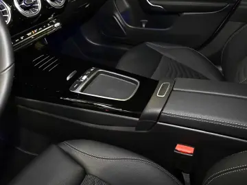 Mercedes-Benz CLA250 e Coupé Progressive Advanced  Standhz.L