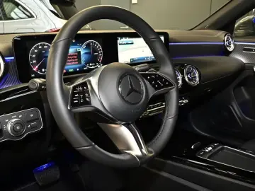 Mercedes-Benz CLA250 e Coupé Progressive Advanced  Standhz.L