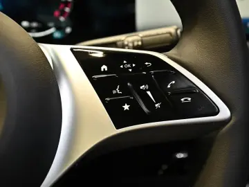 Mercedes-Benz CLA250 e Coupé Progressive Advanced  Standhz.L