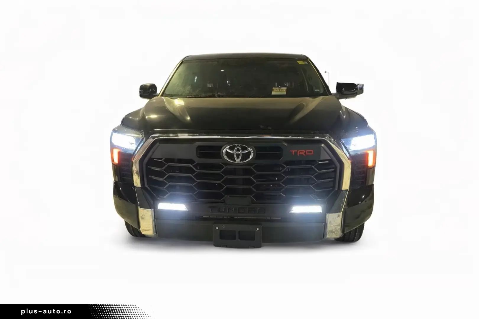 Toyota Tundra Crew Max SR with differential lock 4x4