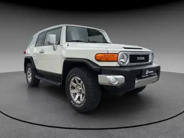 Toyota FJ Cruiser STD 4.0 V6