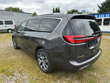 Chrysler Pacifica Hybrid