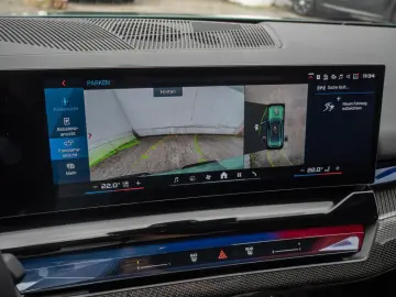 BMW M5 xDrive AHK B&W CARBON V-MAX