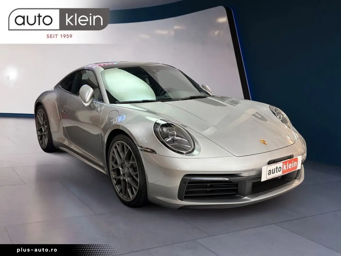 PORSCHE 992 Carrera 4 Coupé Carrera