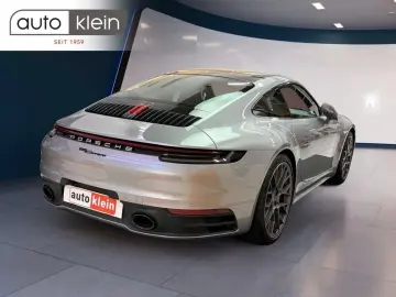PORSCHE 992 Carrera 4 Coupé Carrera