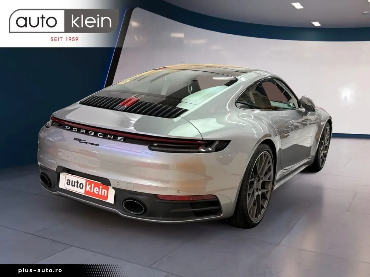PORSCHE 992 Carrera 4 Coupé Carrera