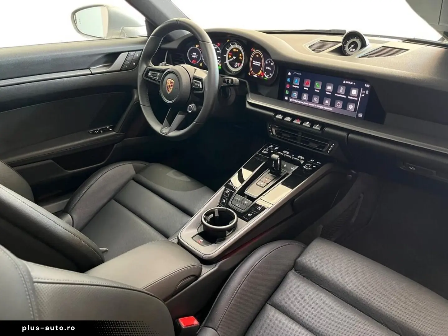 PORSCHE 992 Carrera 4 Coupé Carrera