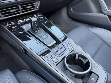 PORSCHE 992 Cabrio 20 21 Inc l led koplampen l Stoel küh