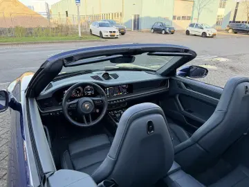 PORSCHE 992 Cabrio 20 21 Inc l led koplampen l Stoel küh