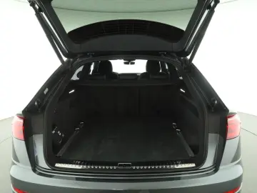 AUDI Q8 55 TFSI e quattro tiptronic S line   AHK