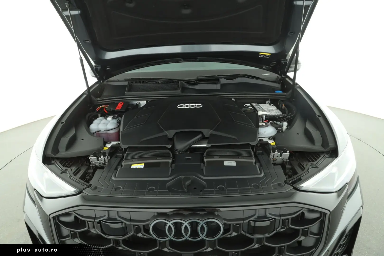 AUDI Q8 55 TFSI e quattro tiptronic S line   AHK