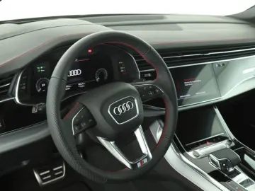 AUDI Q8 55 TFSI e quattro tiptronic S line   AHK