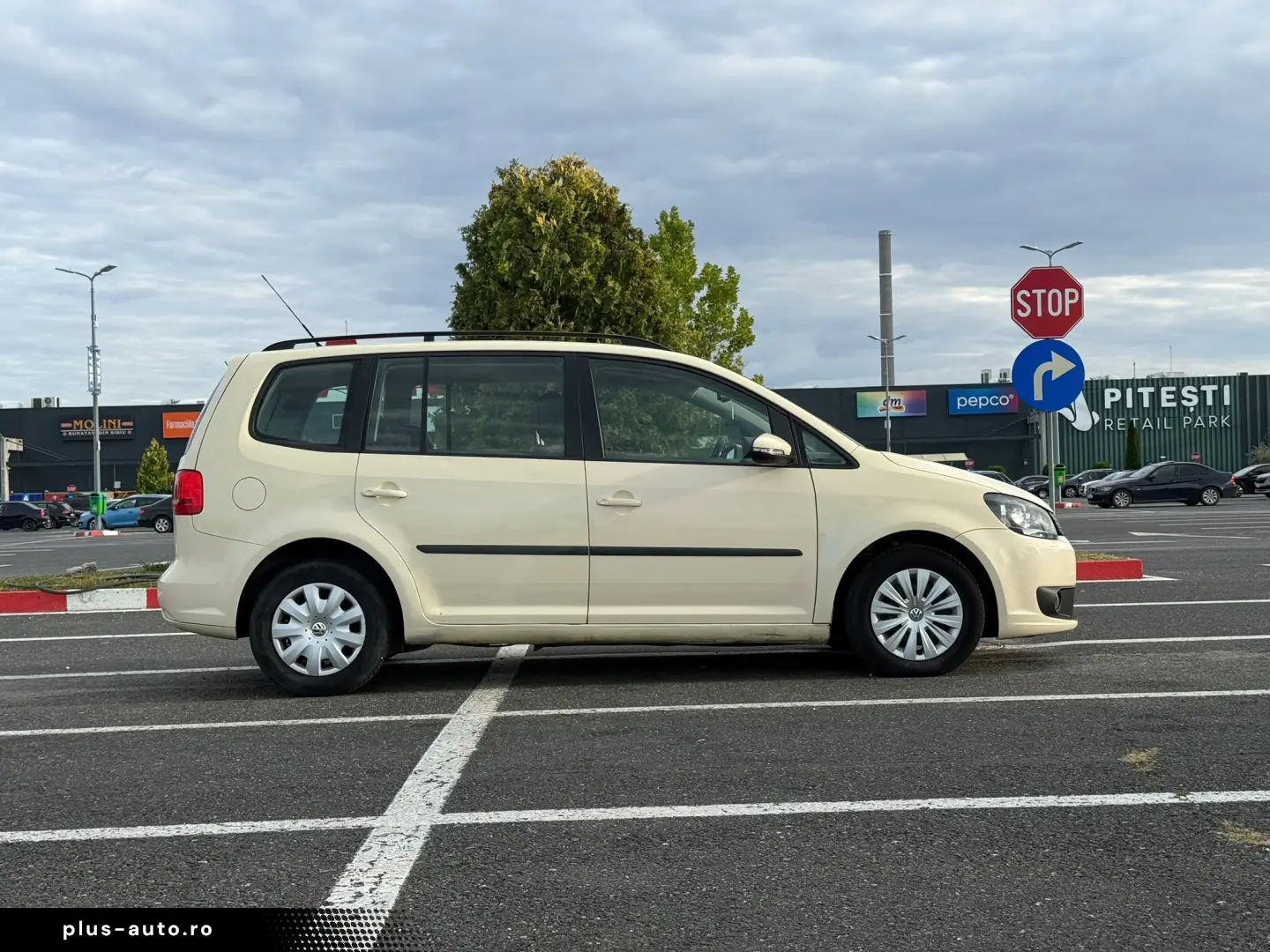VOLKSWAGEN Touran 2015 — imagine 22