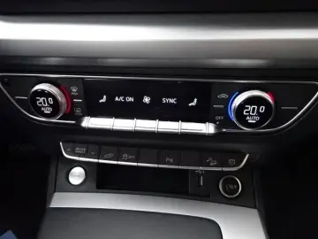 AUDI Q5 Sportback 50 TFSI e quattro advanced