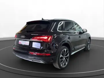 AUDI Q5 50 TFSIe qu. advanced AHK Matrix LM 21  Navi