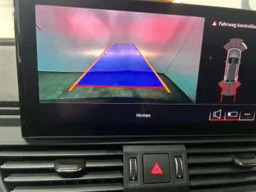 AUDI Q5 50 TFSIe qu. advanced AHK Matrix LM 21  Navi